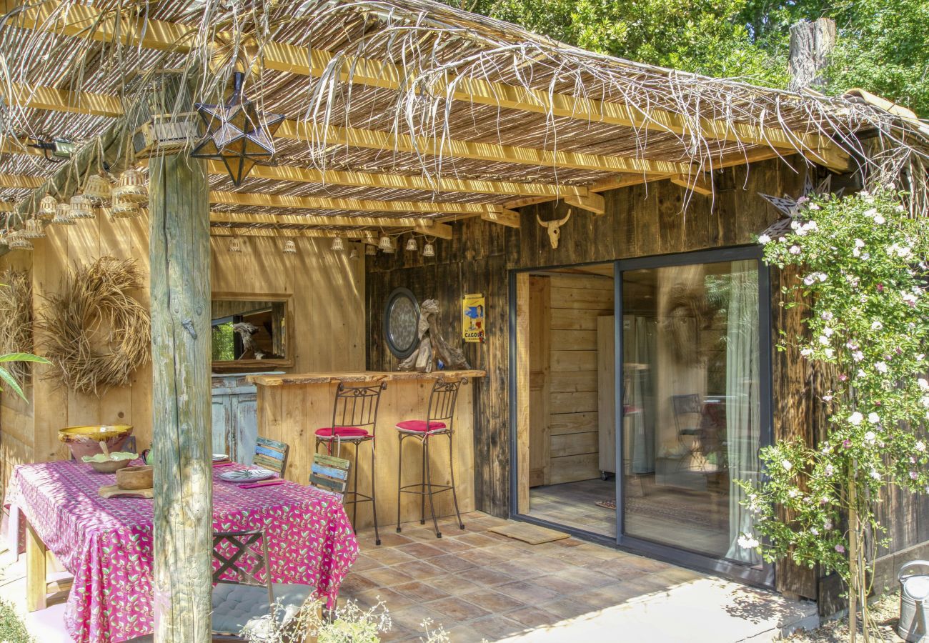 Bungalow in Cabannes - Vent de Bohème