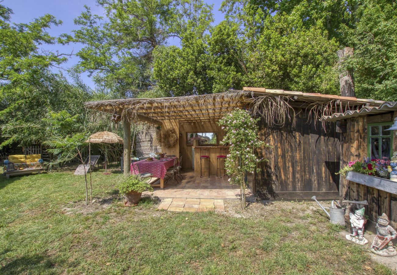 Bungalow in Cabannes - Vent de Bohème