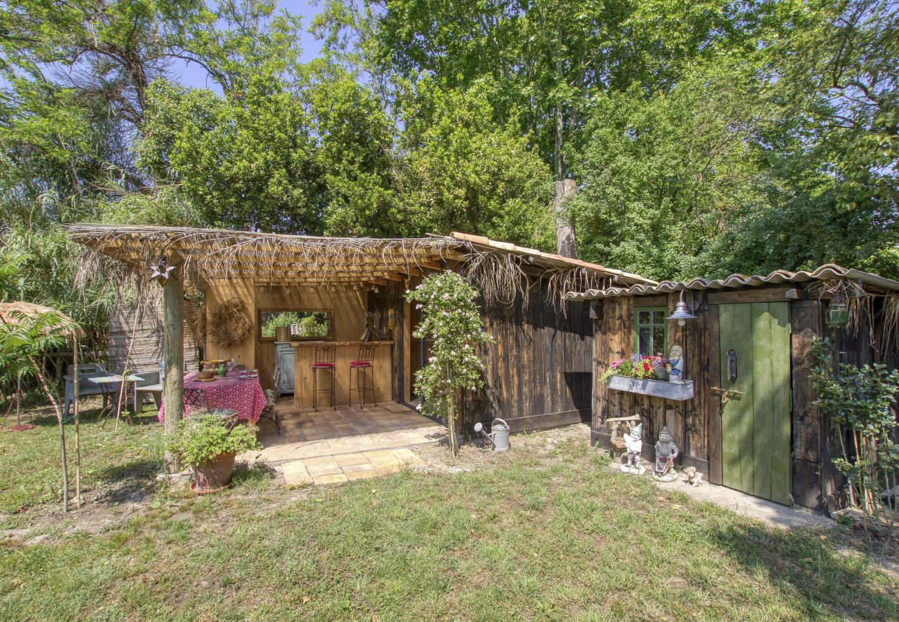 Bungalow in Cabannes - Vent de Bohème