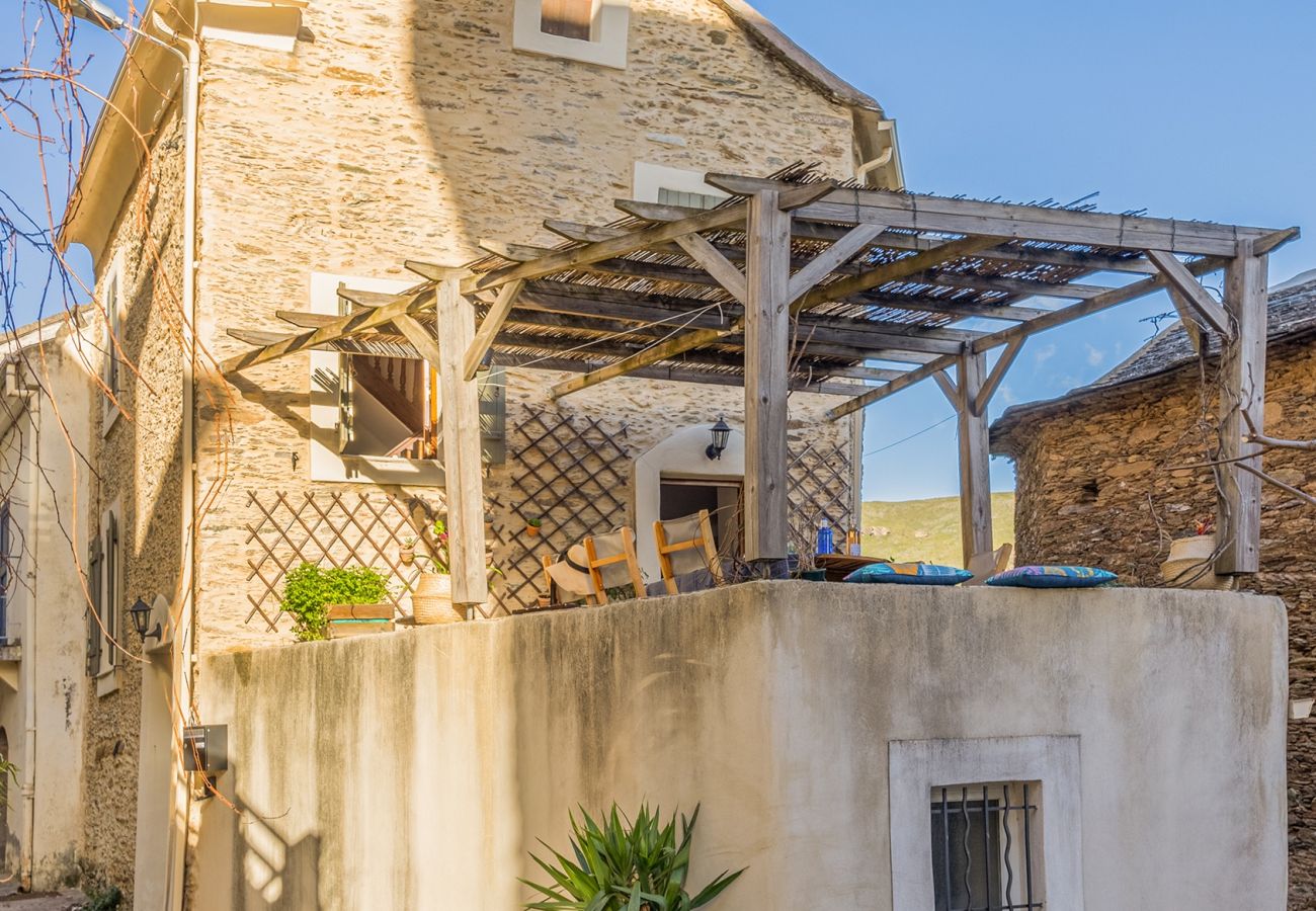 Ferienhaus in Pietracorbara - Casa Eleana