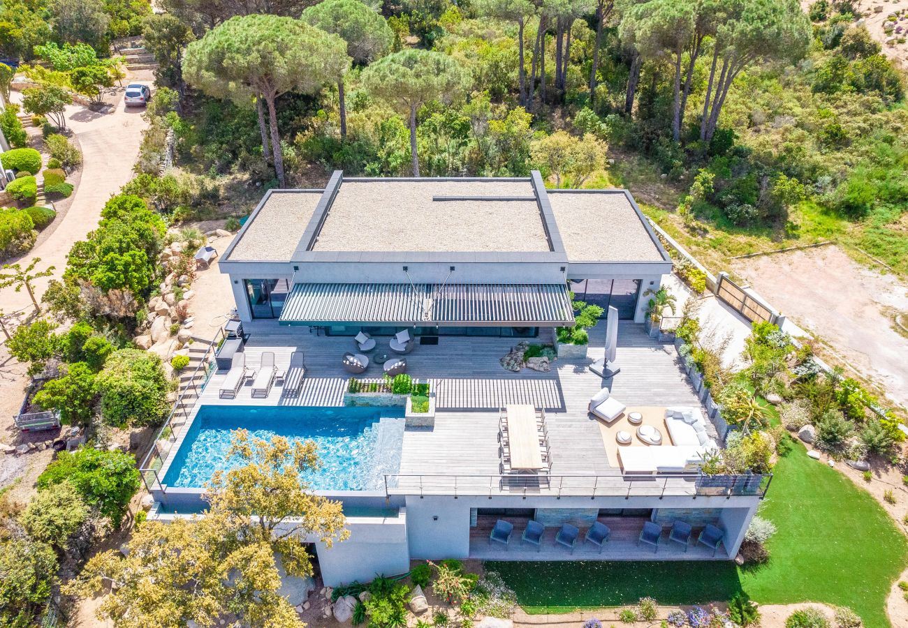 Villa in Sainte-Lucie de Porto-Vecchio - Villa A Pinetta Villata